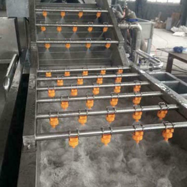 Bubble cleaning machine for vegetables